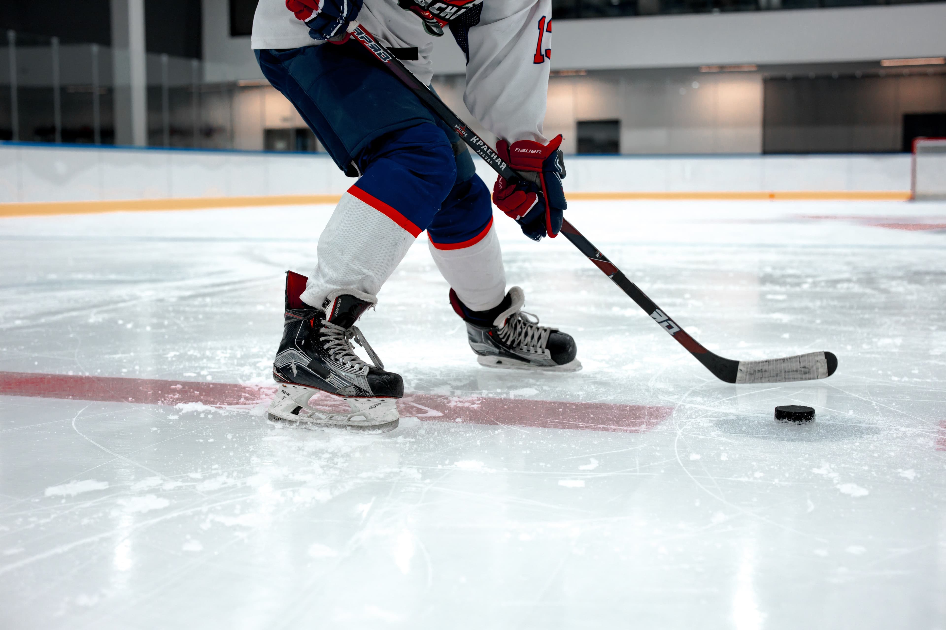 Ice hockey player